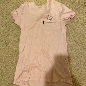 Small pink middle finger cat shirt